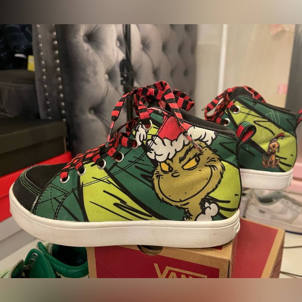 Skechers Grinch sneakers